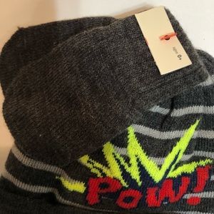 Boys grey Knit hat set with mittens - OSFM- NWT